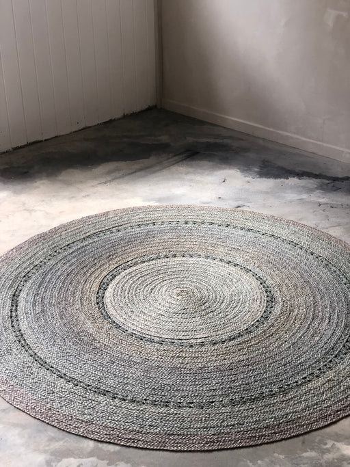 Raffia Rug No8