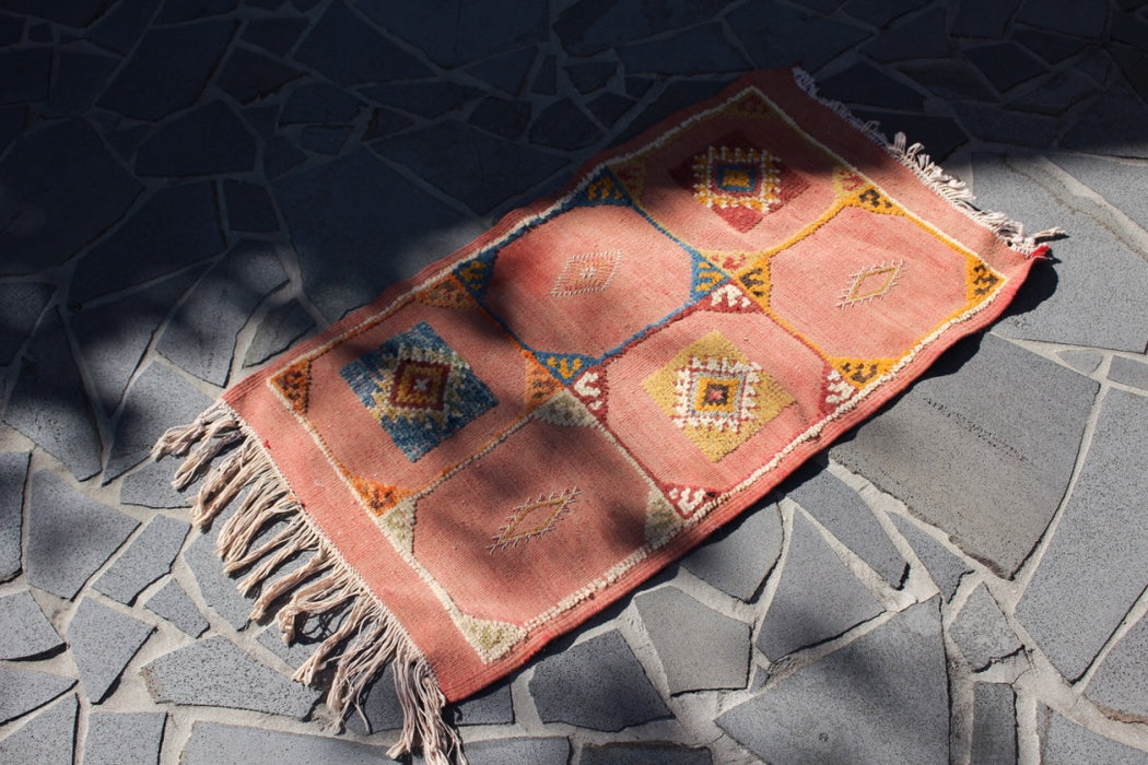 The Vintage Tapis Bebère